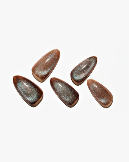 KOSBLING nail studio — Cat Eye / Sky Ruins
