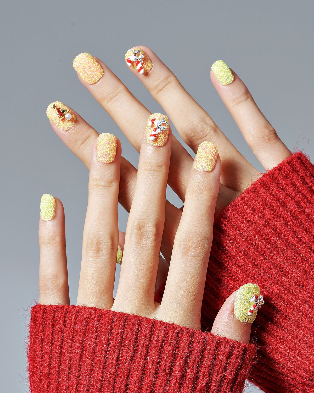 KOSBLING nail studio — Champagne Noel