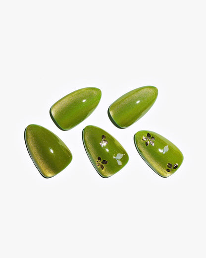 KOSBLING nail studio — Cat Eye / Tender Bloom