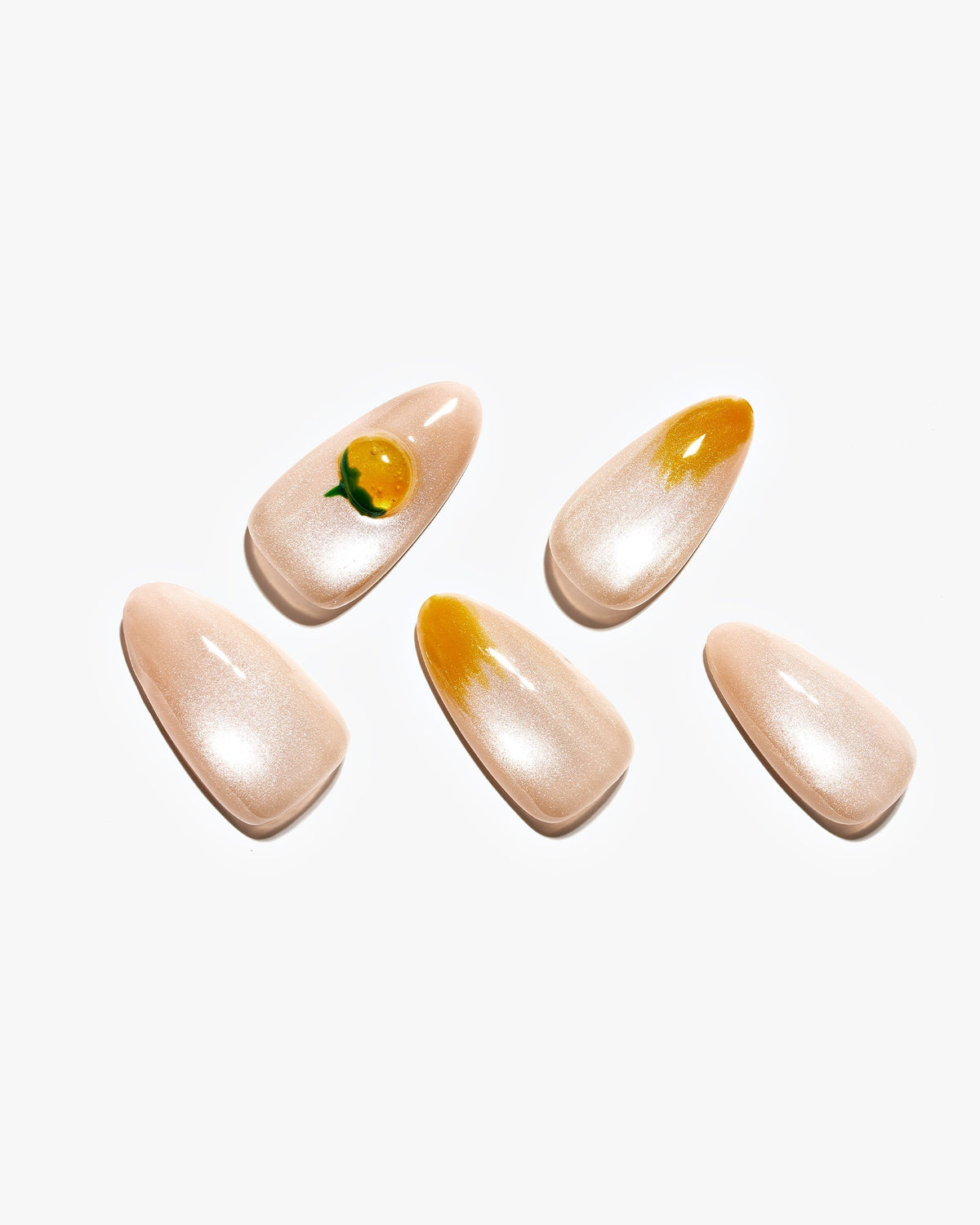 KOSBLING nail studio — Cat Eye / Marmalade