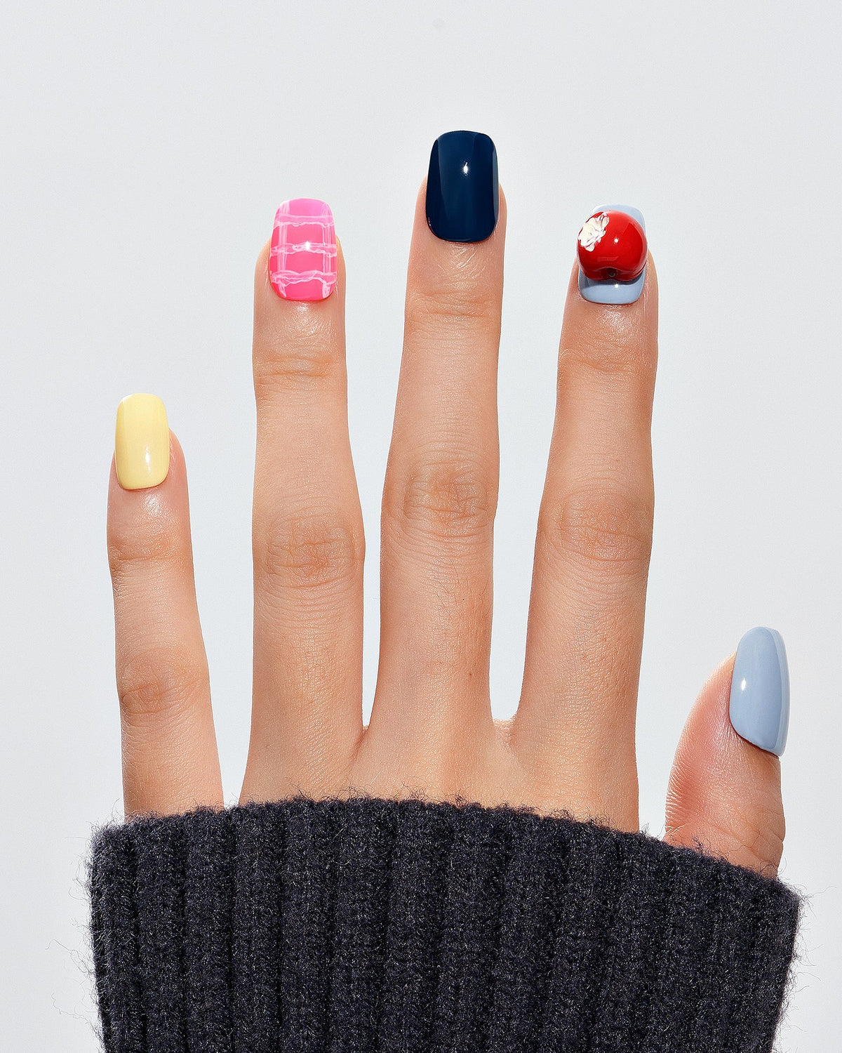 KOSBLING nail studio — Winter Snuggle