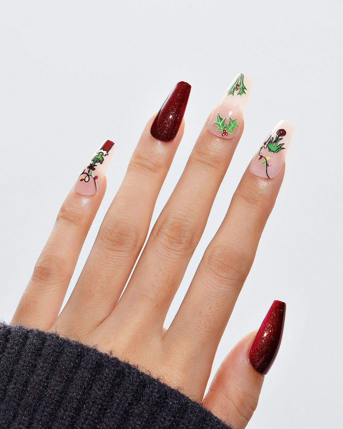 KOSBLING nail studio — Spooky Christmas / Medium Long Coffin