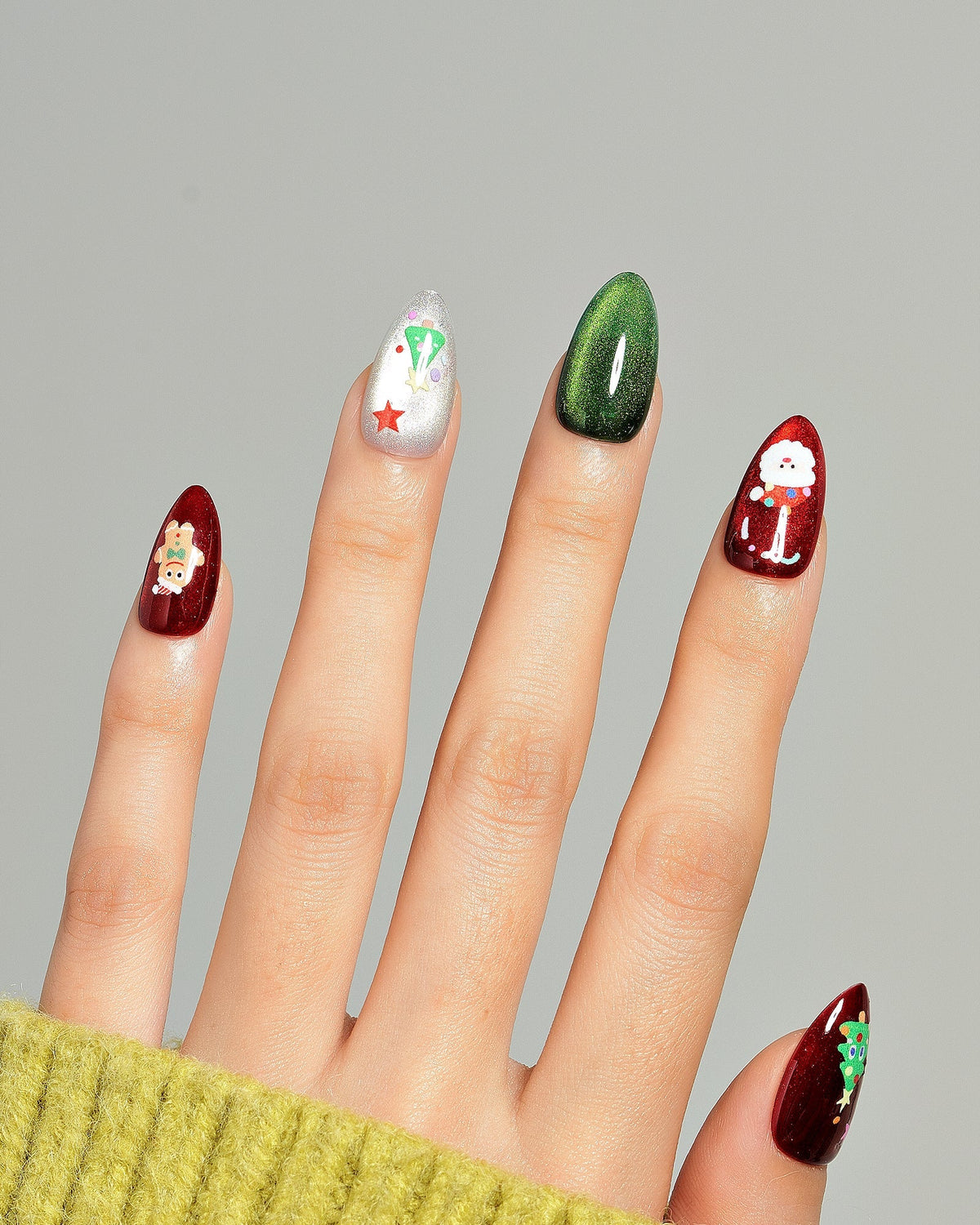 KOSBLING nail studio — Cat Eye / Festive Fizz / Short Almond