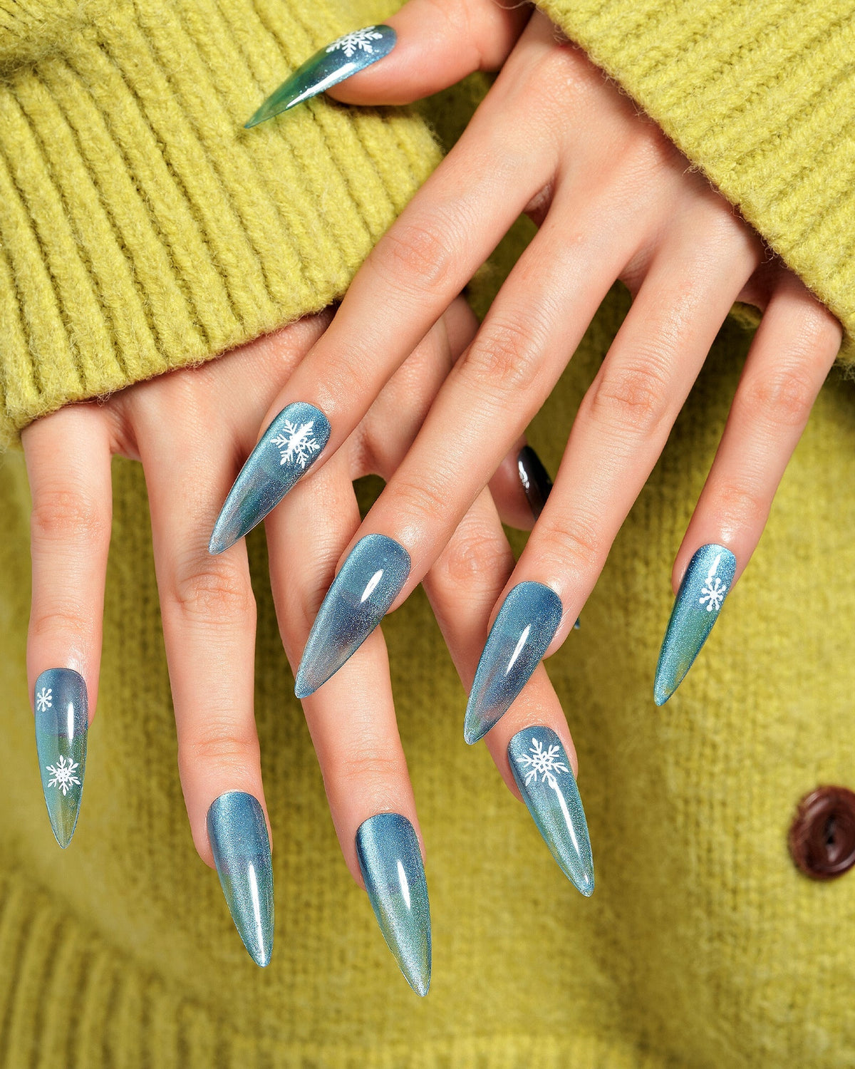 KOSBLING nail studio — Cat Eye / Arctic Aurora / Long Stiletto