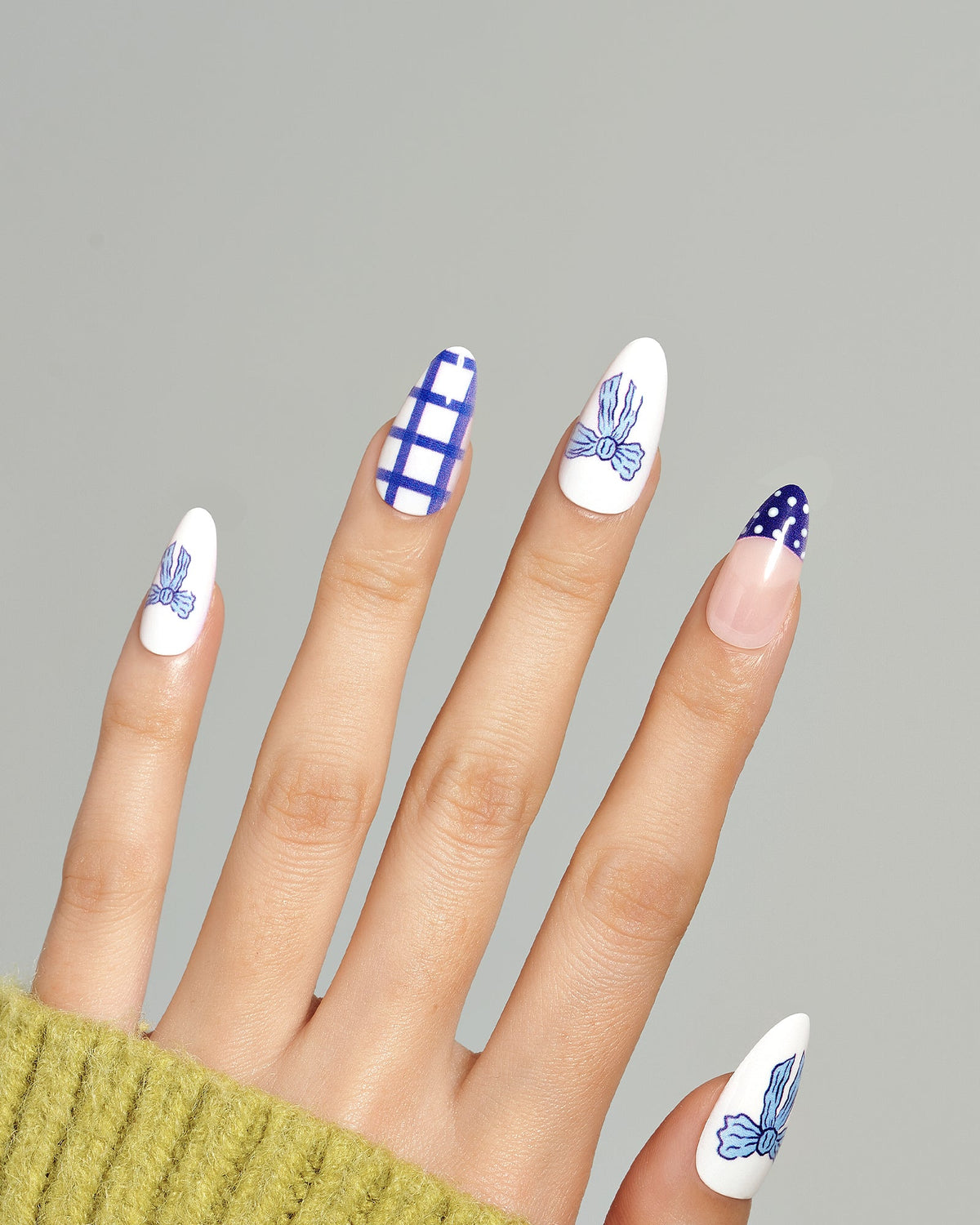 KOSBLING nail studio — Campus Bow