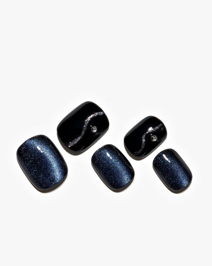 KOSBLING nail studio — Cat Eye / Obsidian Sea