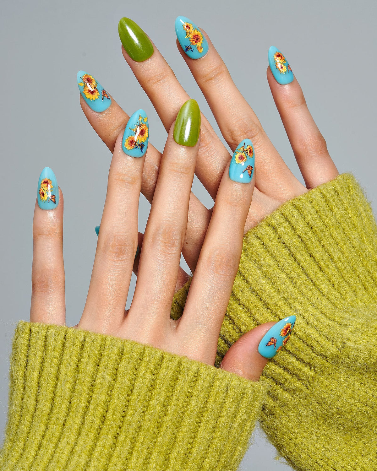 KOSBLING nail studio — Vivid Flora