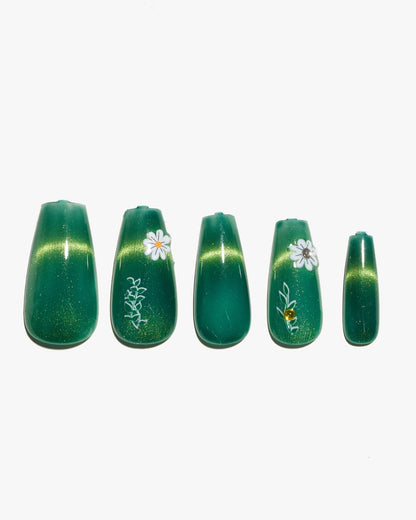 KOSBLING nail studio — Cat Eye / Emerald Meadow / Medium Long Coffin