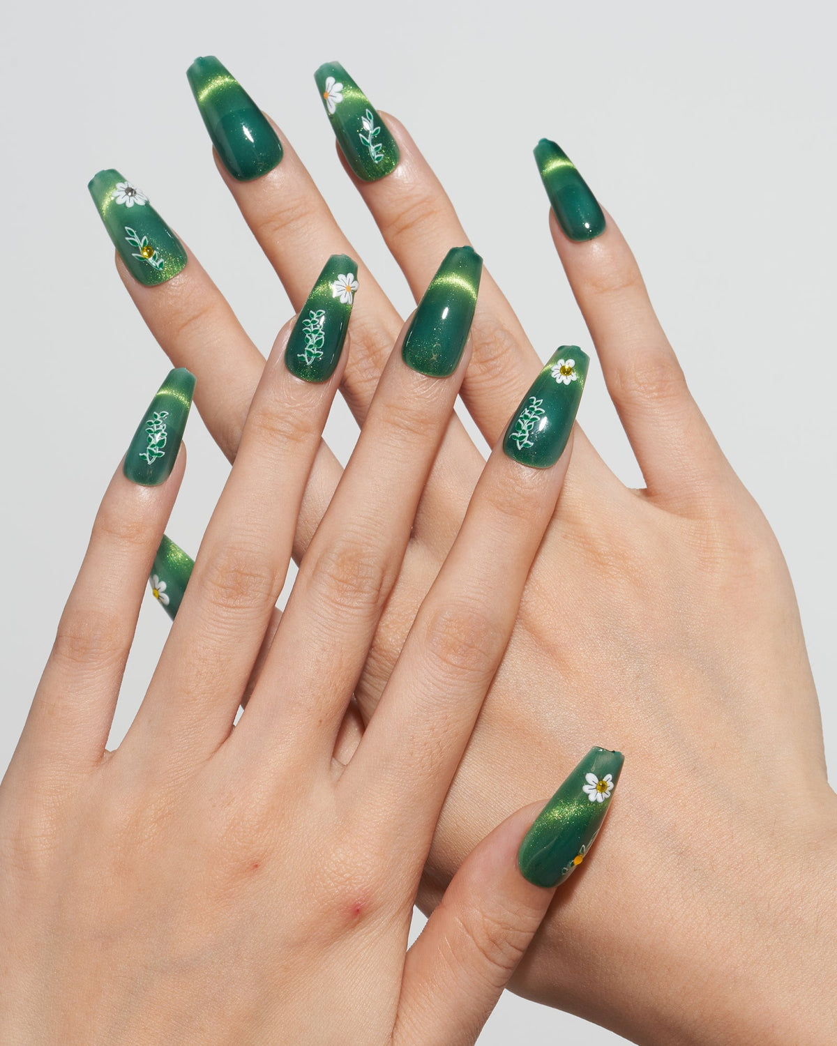 KOSBLING nail studio — Cat Eye / Emerald Meadow / Medium Long Coffin