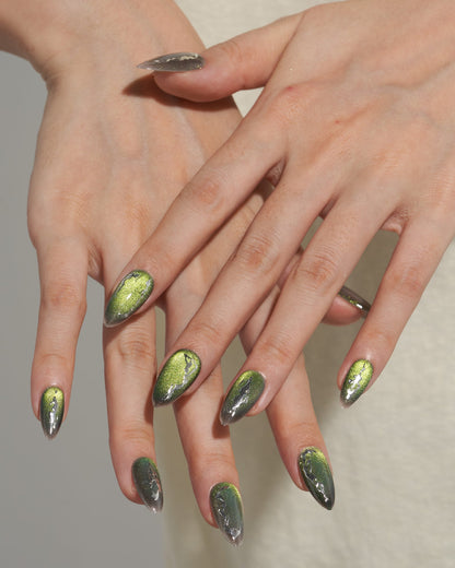 KOSBLING nail studio — Cat Eye / Mossy Noir