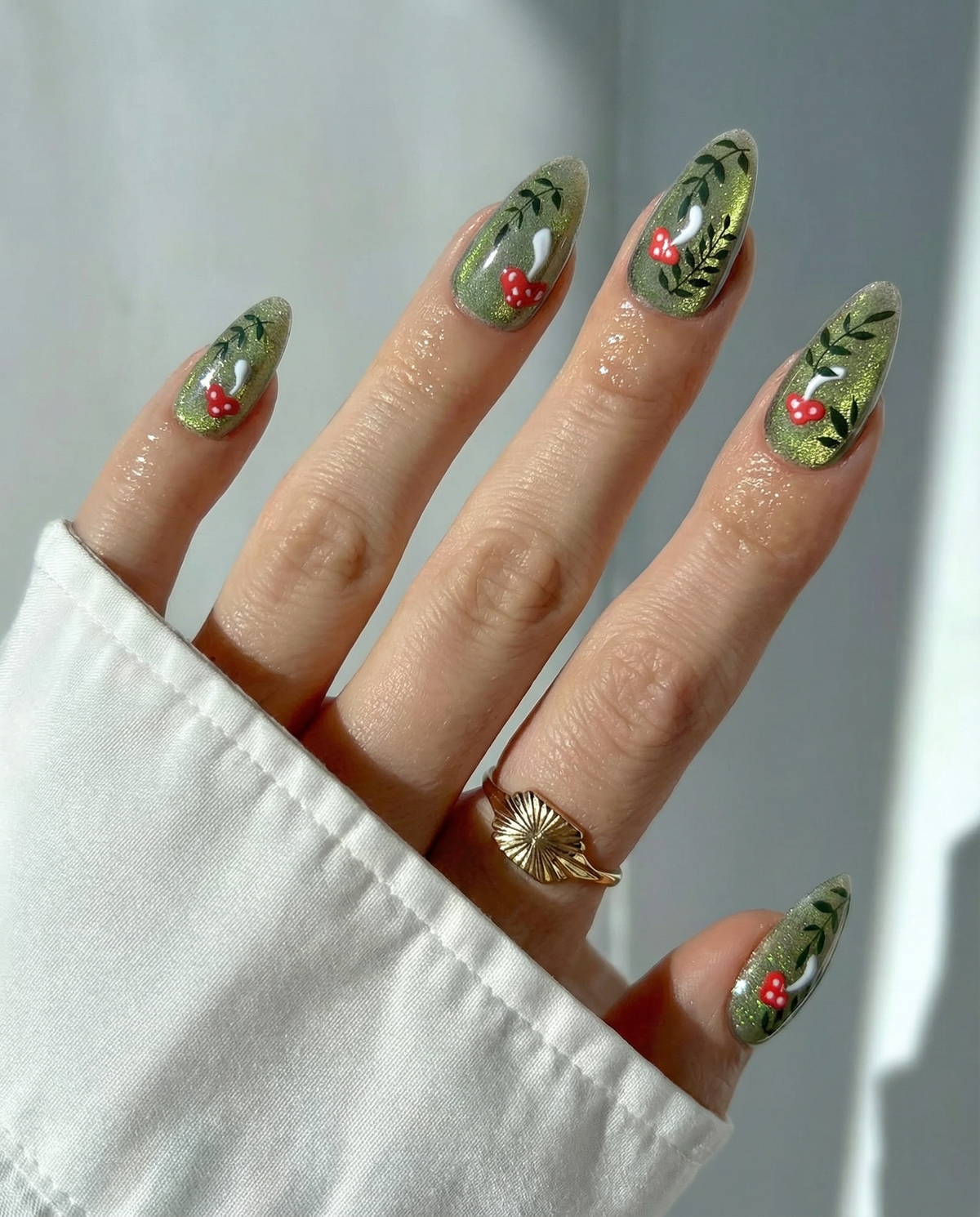 KOSBLING nail studio — Cat Eye / Forest Fungi+