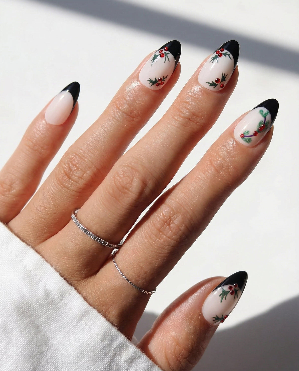 KOSBLING nail studio — Holly Glam+