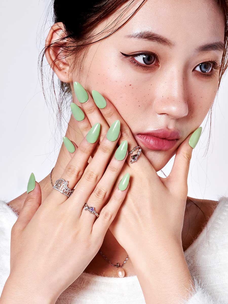 KOSBLING nail studio — Flawless Gem