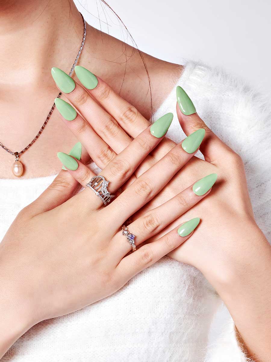 KOSBLING nail studio — Flawless Gem