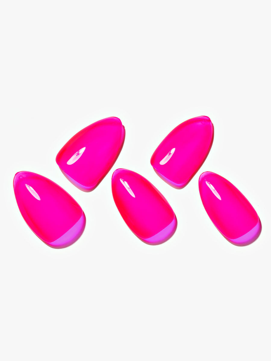 KOSBLING nail studio — Temptation / Short Almond