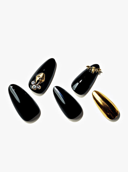 KOSBLING nail studio — Horror Scream