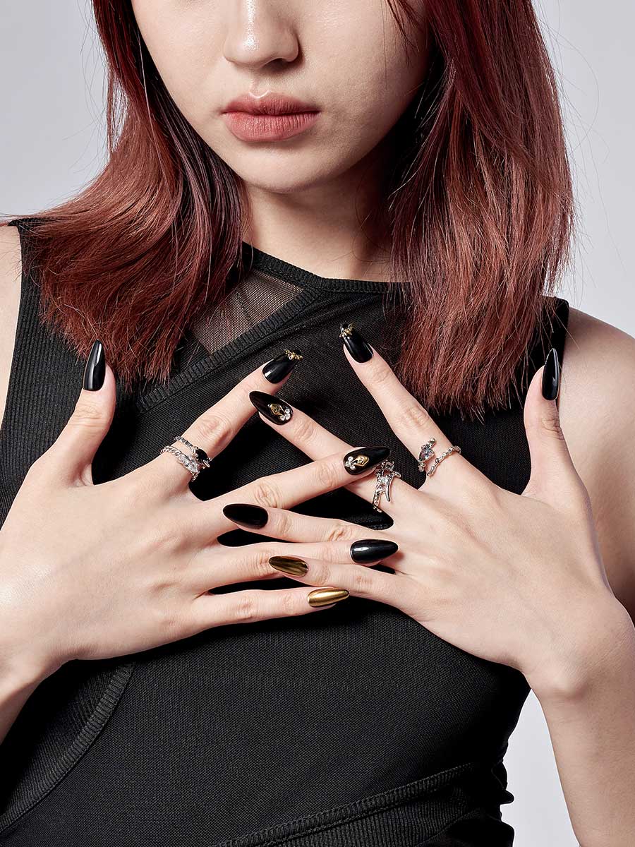 KOSBLING nail studio — Horror Scream