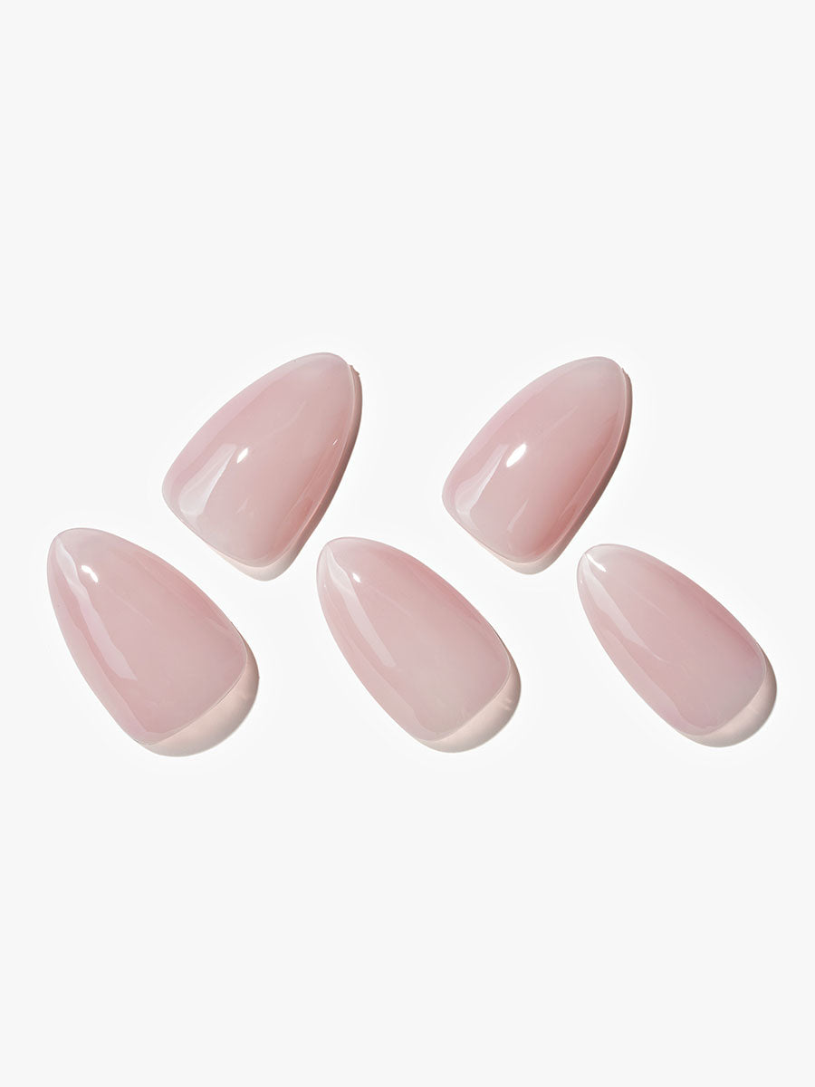 KOSBLING nail studio — First Kiss / Short Almond