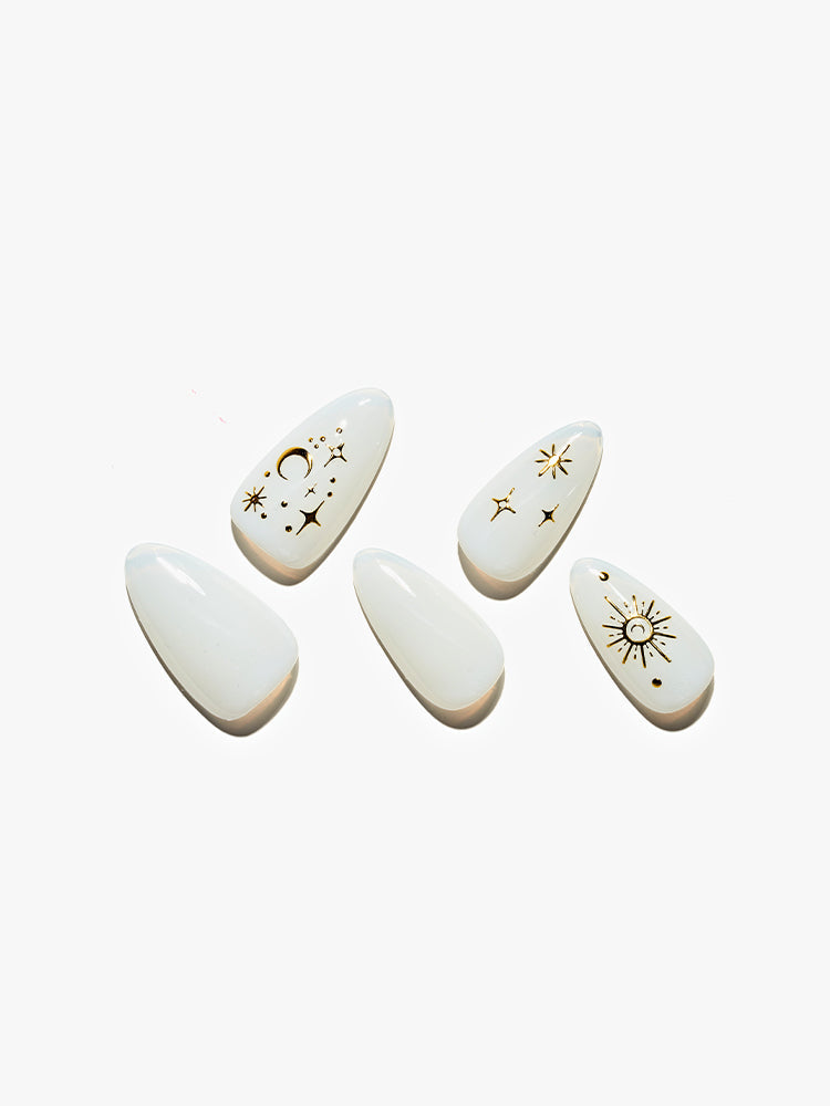 KOSBLING nail studio — Noble Tale / Medium Almond