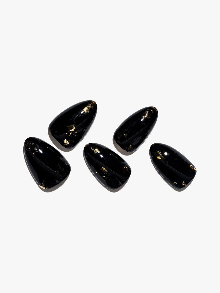 KOSBLING nail studio — Black Metal / Short Almond