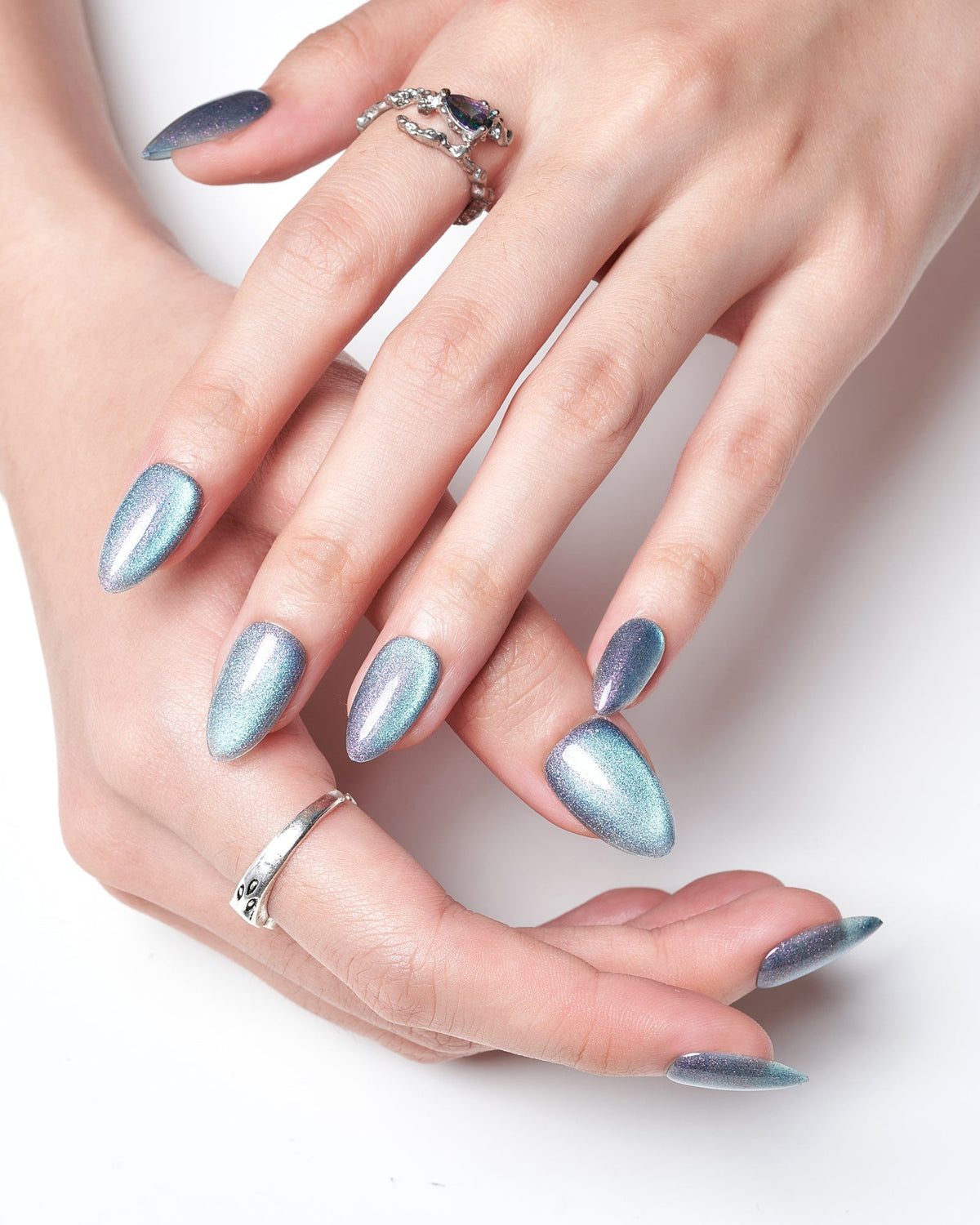 KOSBLING nail studio — Cat Eye / Ocean Blue