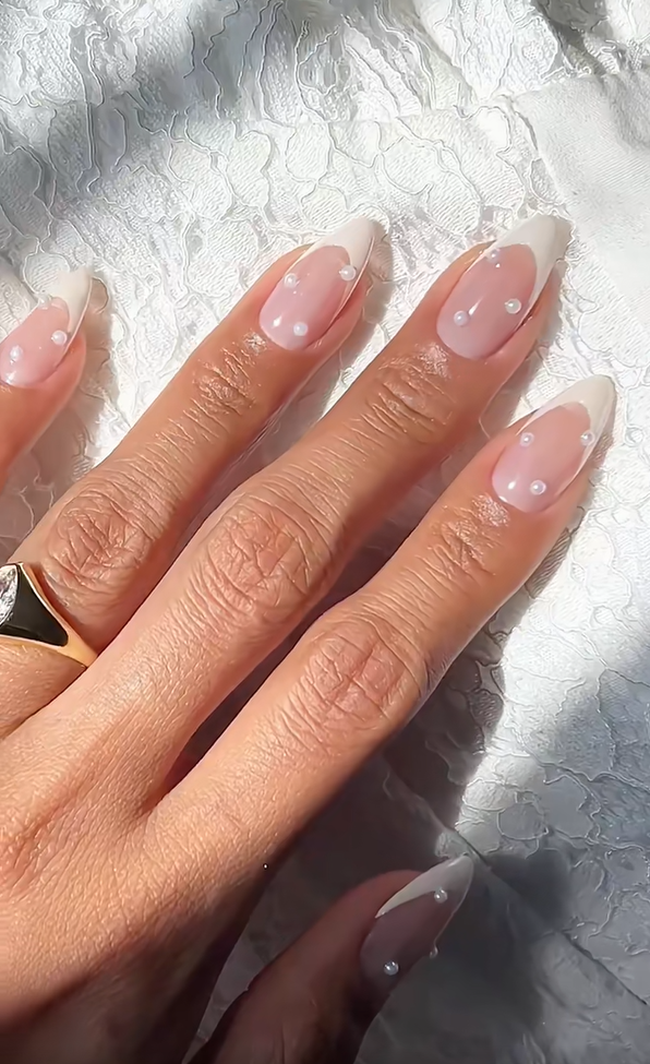 KOSBLING nail studio — Pure Pearl