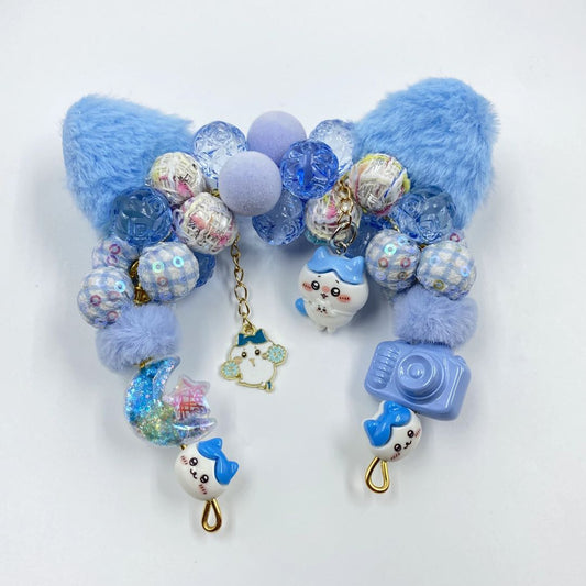 【特典ー今日限定】水色ハチ‐ハチワレ、カメラパーツ＆多面カットラメビーズ、二種類の布のビーズ、ふわふわビーズ - kosbling - beads