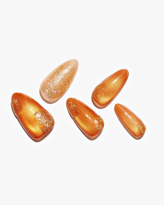 Cat Eye / Amber Light — Handmade Nails - kosbling-kb-design-reference