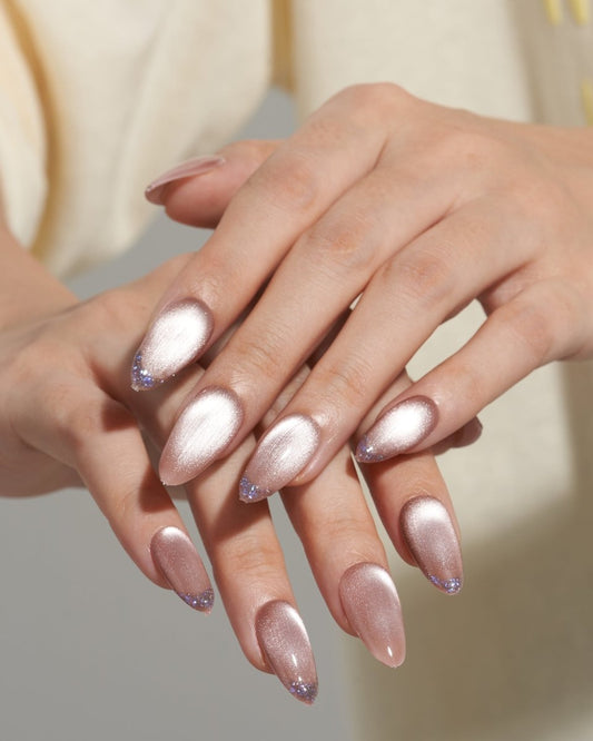 Cat Eye / Champagne Glow — Handmade Nails - kosbling-kb-design-reference