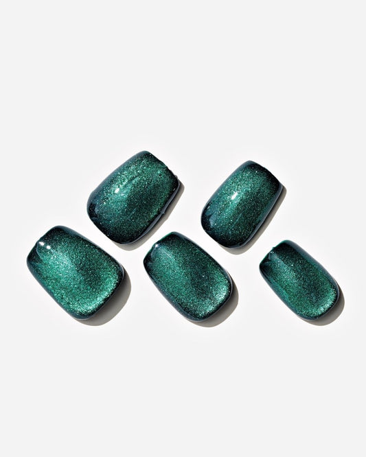Cat Eye / Emerald / Short Square — Handmade Nails - kosbling-kb-design-reference