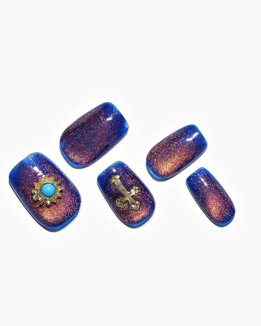 Cat Eye / Sapphire Spice — Handmade Nails - kosbling-kb-design-reference
