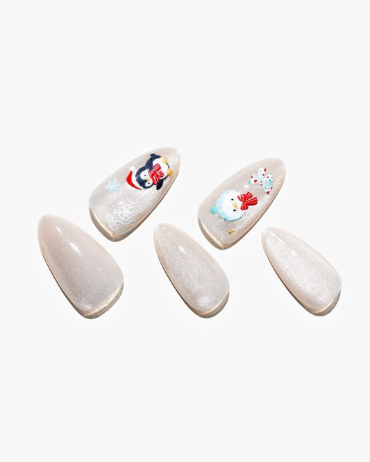 Cat Eye / Snowy Waddle — Handmade Nails - kosbling-kb-design-reference
