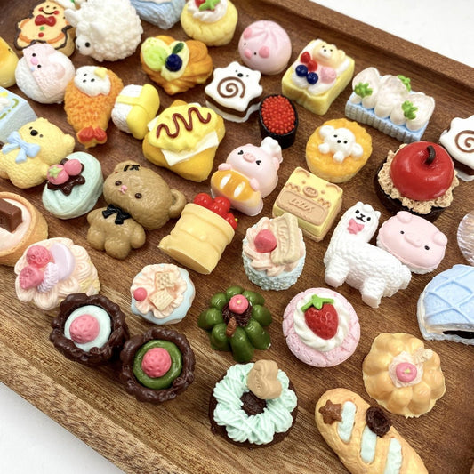 【Kosbling】雑貨屋スクイーズ｜スクイーズ（ミニサイズ）｜ミニデコパーツ風｜ミニデコスイーツ｜かわいいミニデザイン（ケーキ・蝶）｜自由にデコレーション｜癒し・ストレス解消｜初購入 + ピンセット｜ - kosbling - livetoday