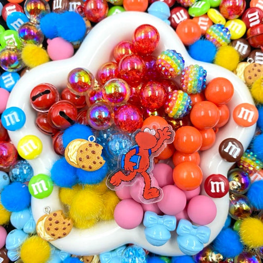 セサミ~パラダイス - エルモのアクリルパーツ&クッキー､m&m、虹色ビーズ&ビッグバードの黄色、アビーのピンク、クッキーモンスターの青色、ジュリアのオレンジ色､エルモの赤色ビーズ - A31 - kosbling - beads