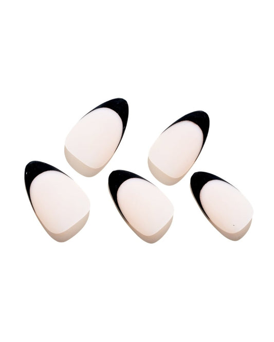 Simple Black — Handmade Nails - kosbling-kb-design-reference