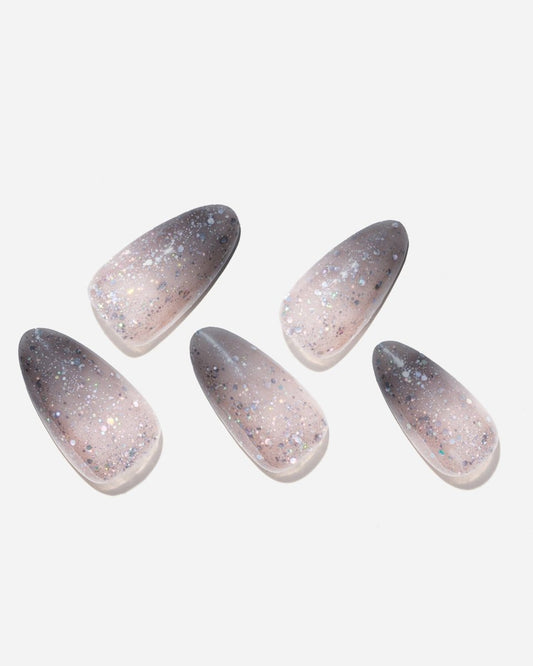 Thermo / Ivory Grey — Handmade Nails - kosbling-kb-design-reference